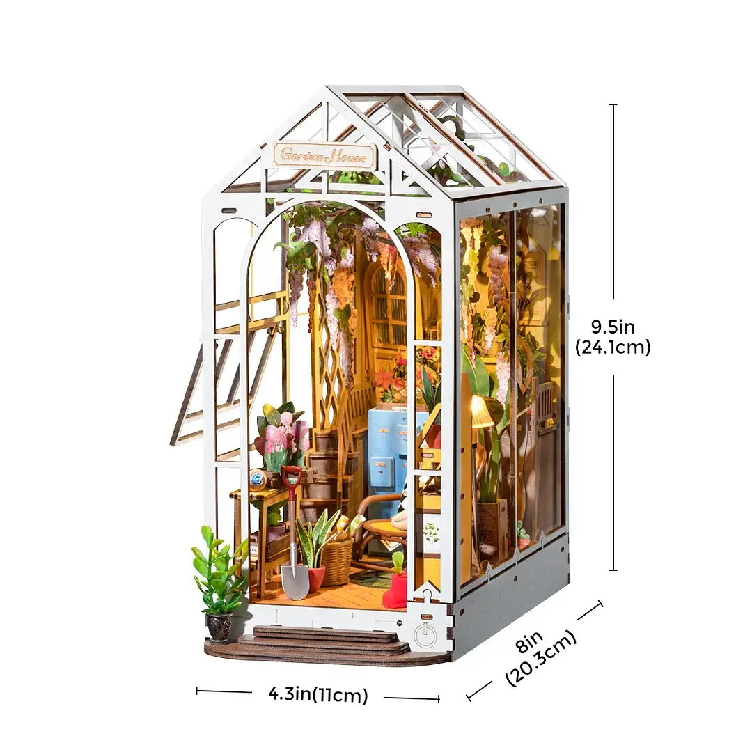 The Garden House - DIY Book Nook